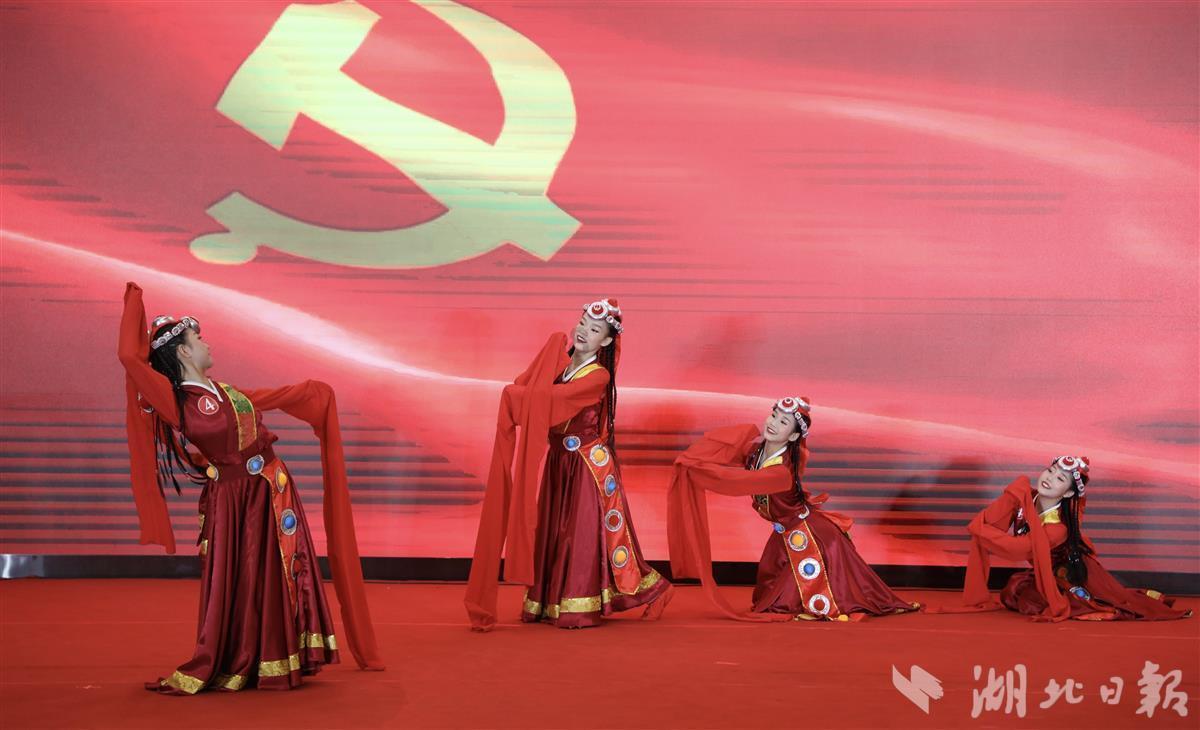马斯克担忧成为奥特曼:争夺特斯拉25%投票权,否则宁可另起炉灶